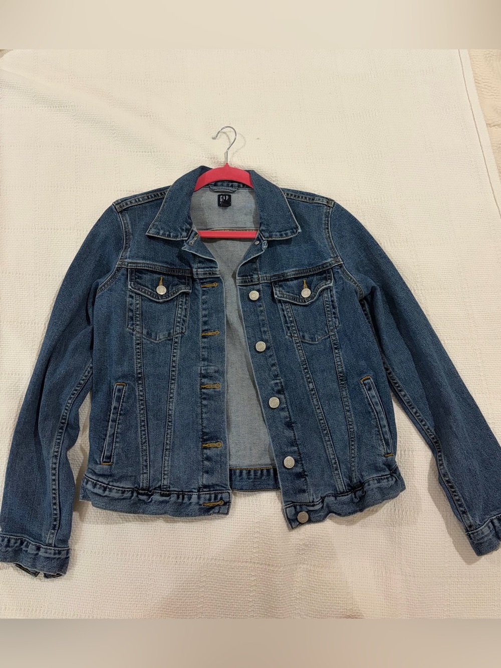 Gap Icon Denim Jacket - Medium Wash Classic Trucker - Size M